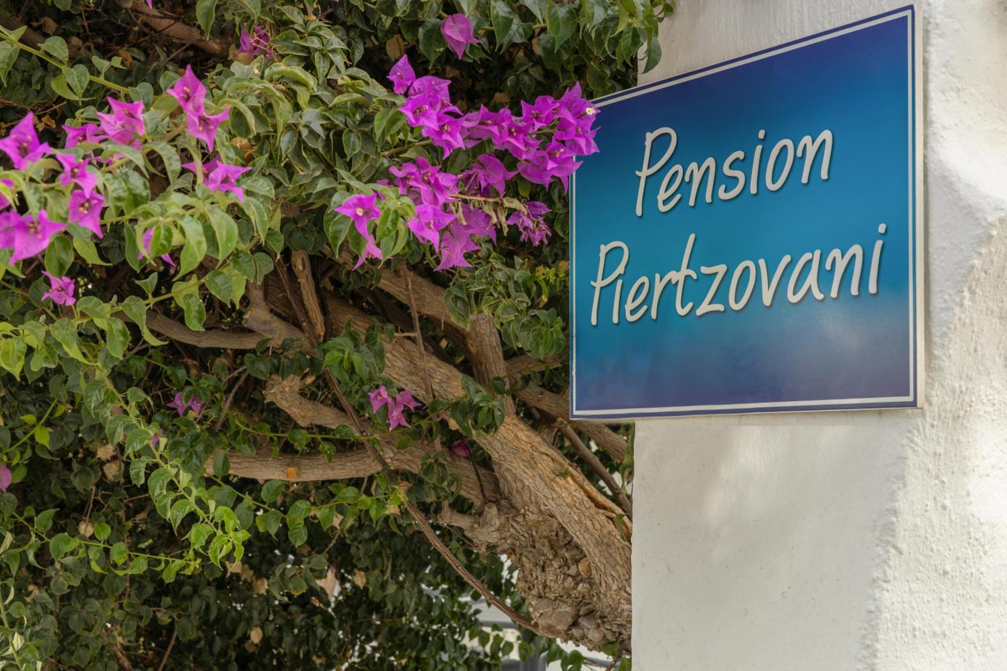 Pension Piertzovani Páros Zewnętrze zdjęcie